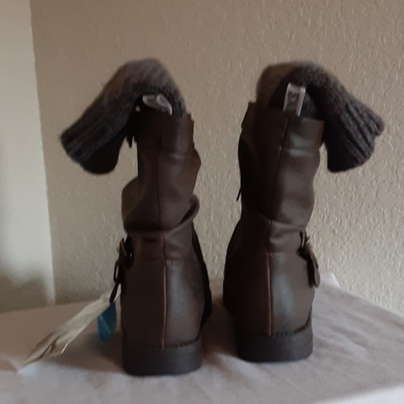 Brand New Muk Luks! - Picture 2 of 5